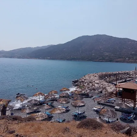 Ariadnis 3 Beds Lejlighed Pomos